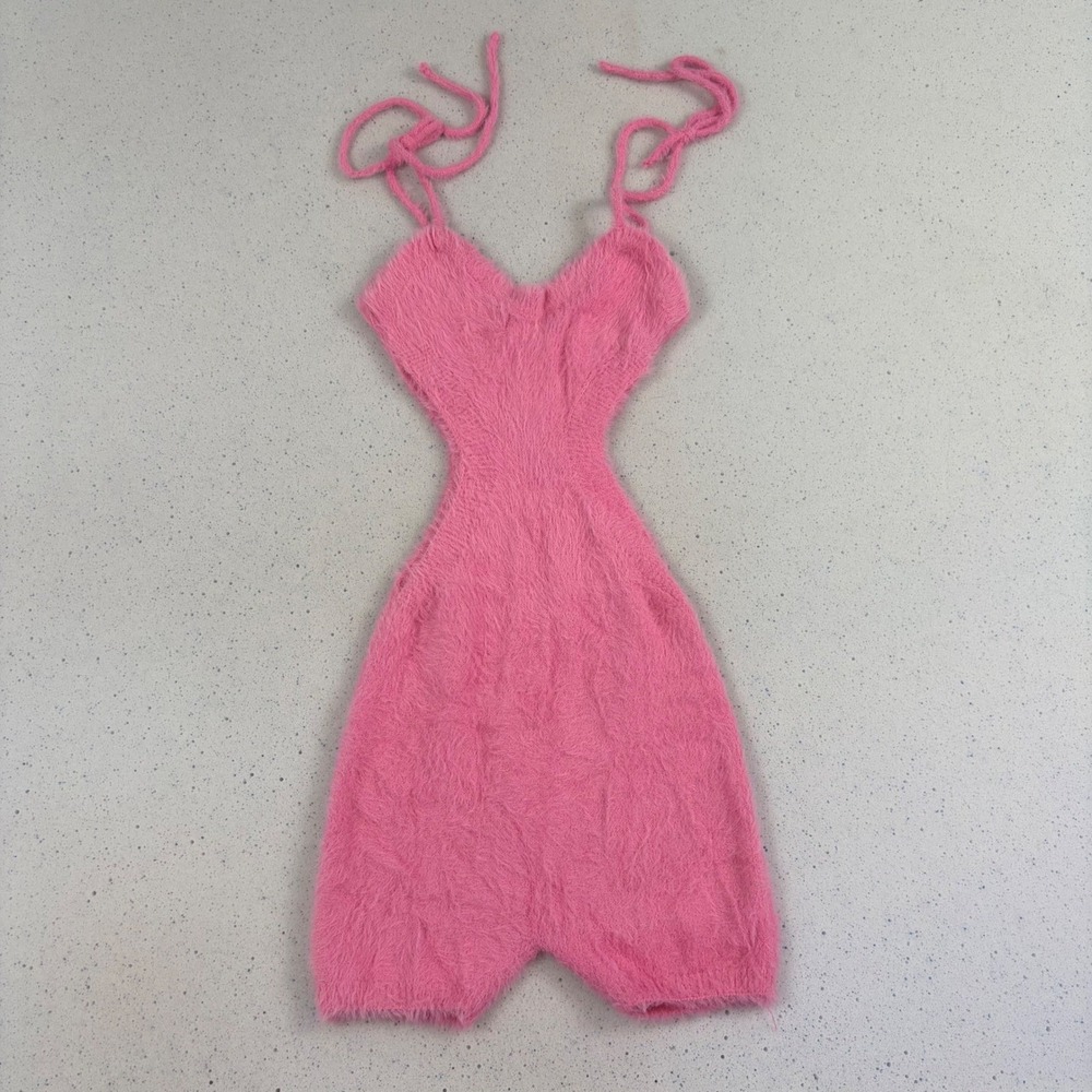 PRETTYLITTLETHING Bubblegum Pink Eyelash Knit Cut Out Side Playsuit NWT‎ Small